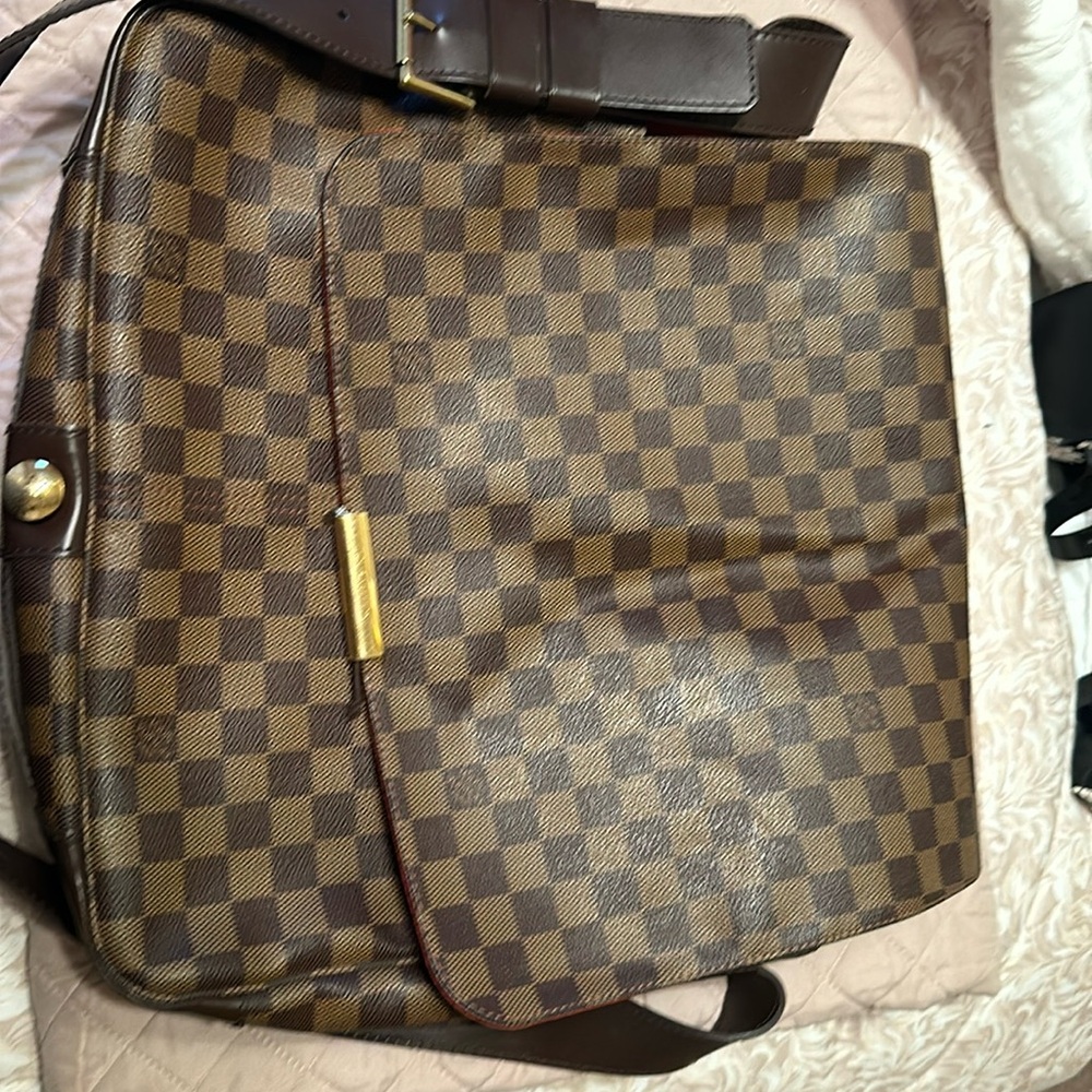 Louis Vuitton Damier Ebene messenger bag